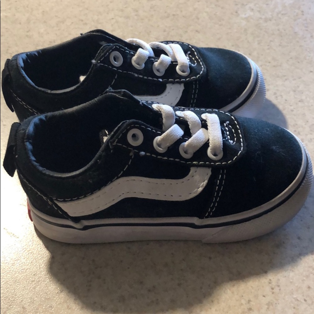 TODDLERS VANS